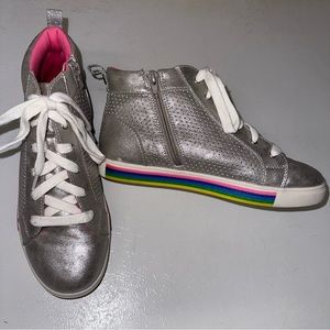 Silver Rainbow stripe high top Sneakers 
Big girls size 6/women's size 8